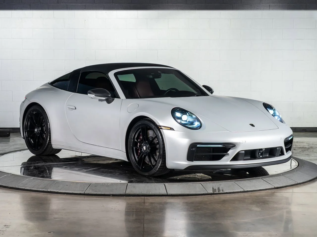 Used 2024 Silver Porsche Targa 4 GTS image 17