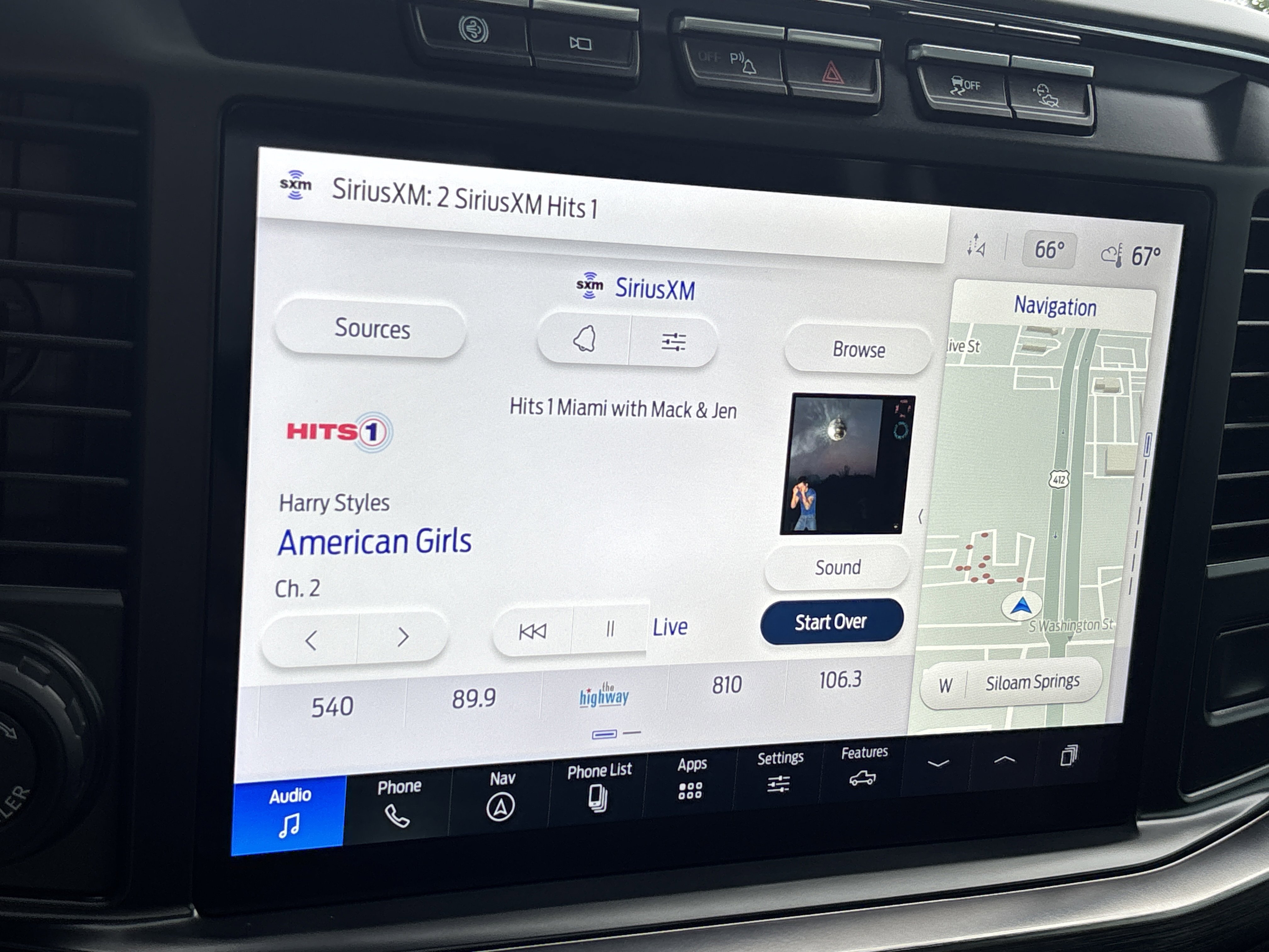 Used 2023  Ford XL image 44