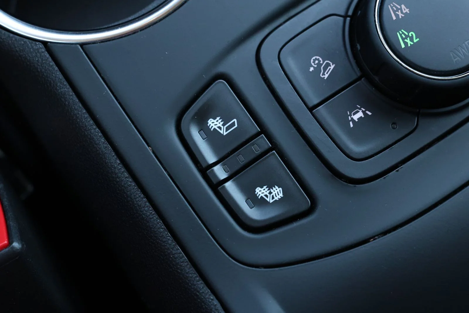 Used 2024 Black GMC SLT image 3