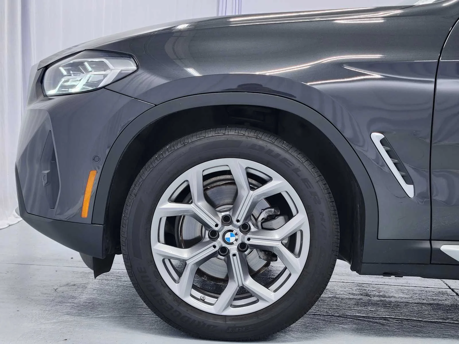Certified Used 2025 Dark Graphite Metallic BMW xDrive30i image 6