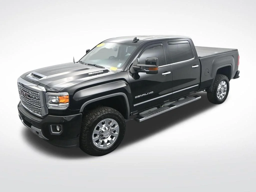 Used 2019 Black GMC Denali image 22