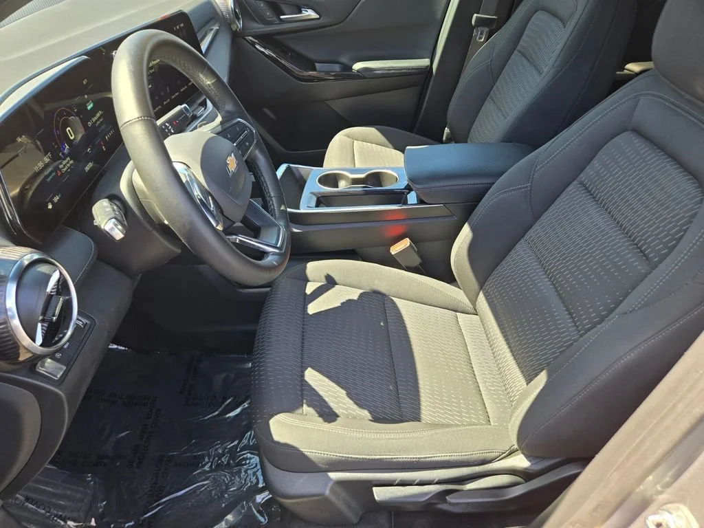 Used 2025 Sterling Gray Metallic Chevrolet LT image 10