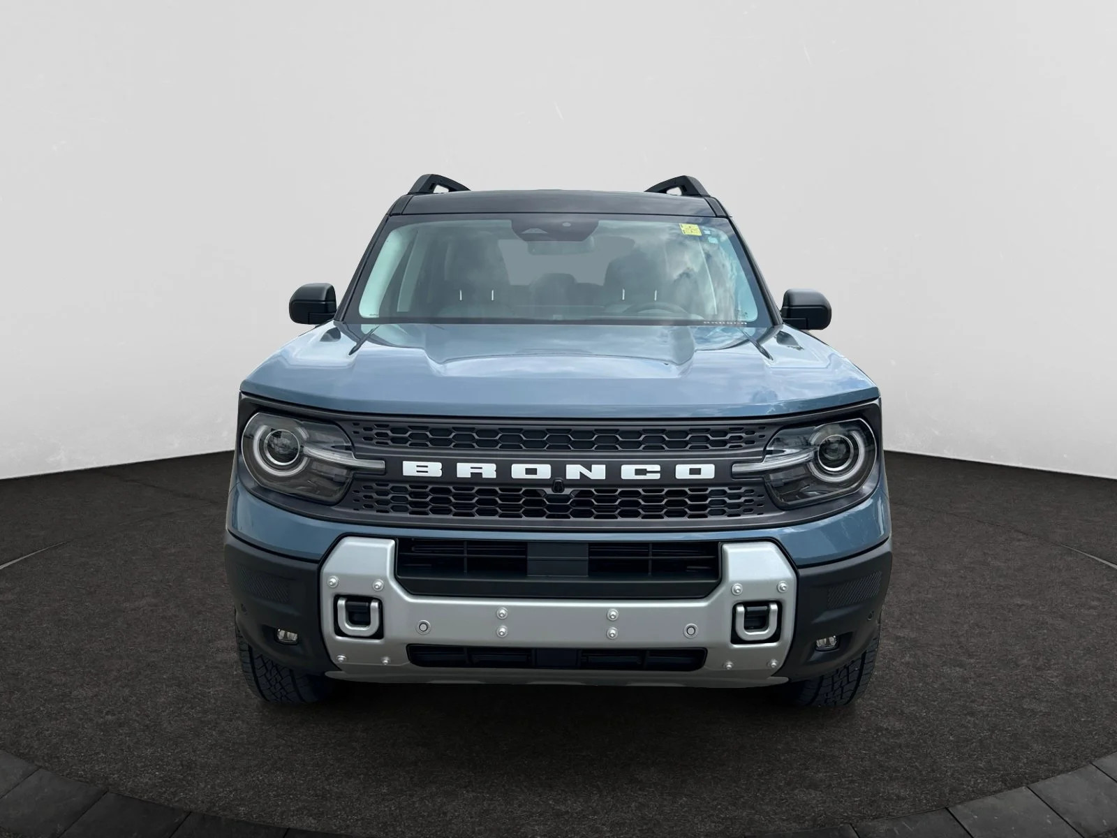 New 2026 Azure Grey Metallic Tri-Coat Ford Badlands image 8