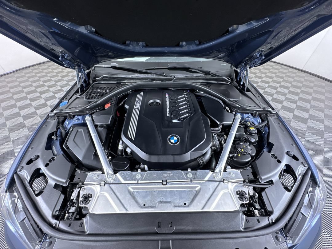 Used 2022 Arctic Race Blue Metallic BMW M440i xDrive image 27