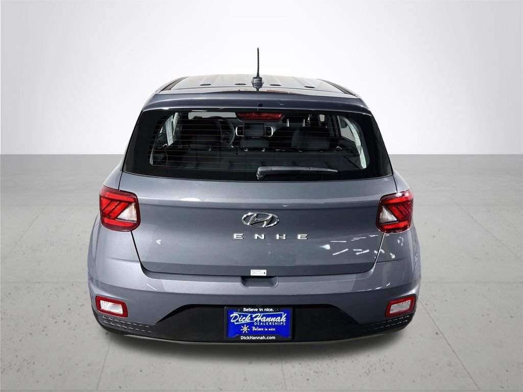 Used 2024 Gray Hyundai SE image 7
