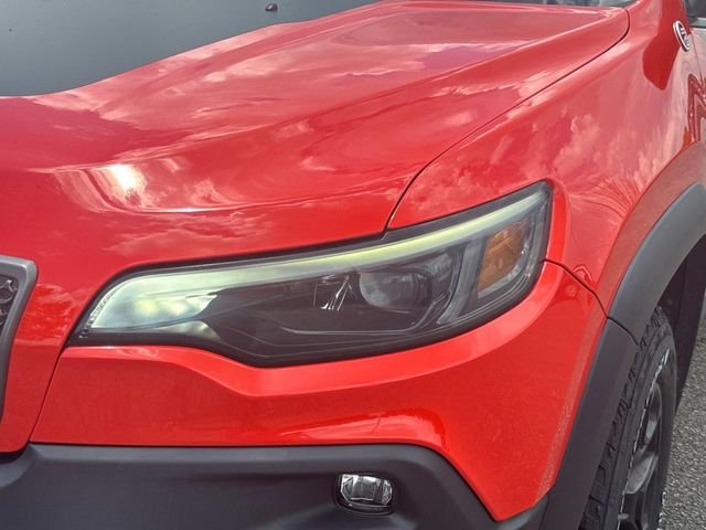 Used 2021 Orange Jeep Trailhawk image 11