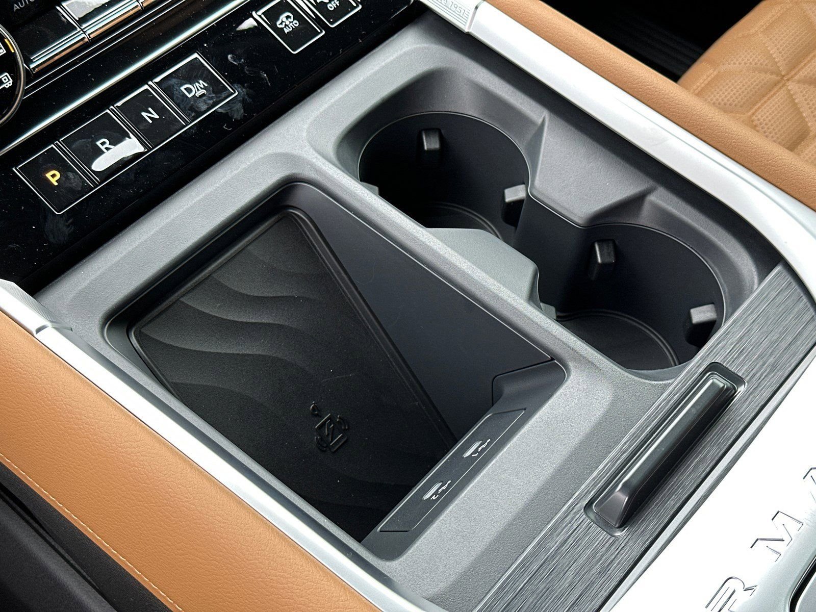 New 2026 White Nissan Platinum Reserve image 39
