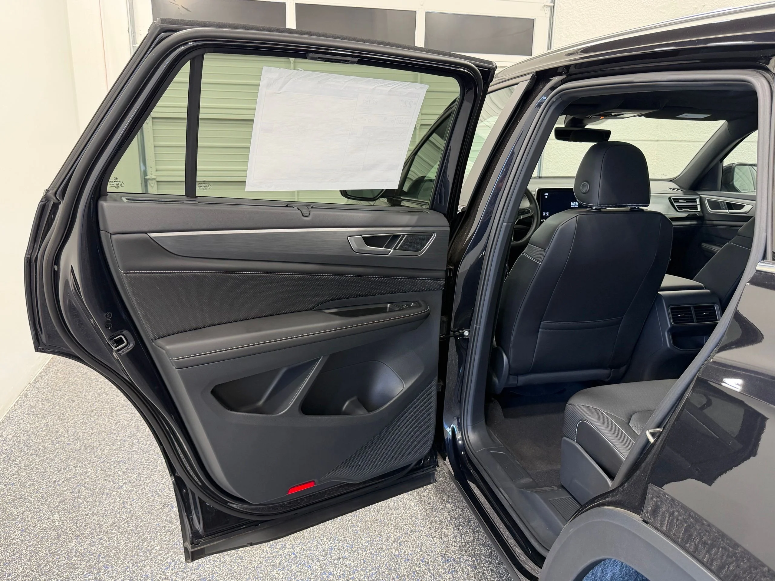 New 2026 Black Volkswagen 2.0T SE w/Technology image 21