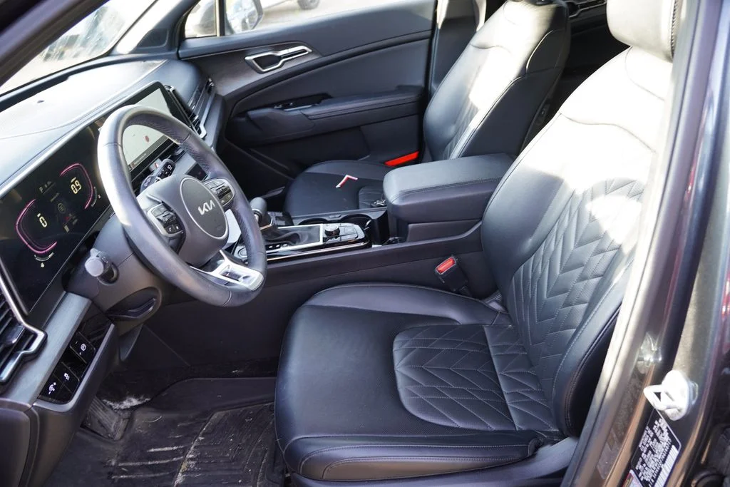 Certified Used 2024 Gravity Gray Kia X-Line image 4
