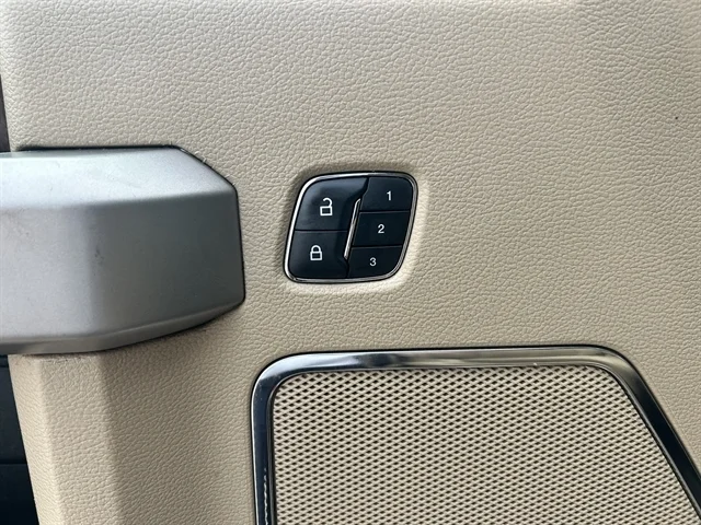 Used 2020 Red FORD LARIAT image 20