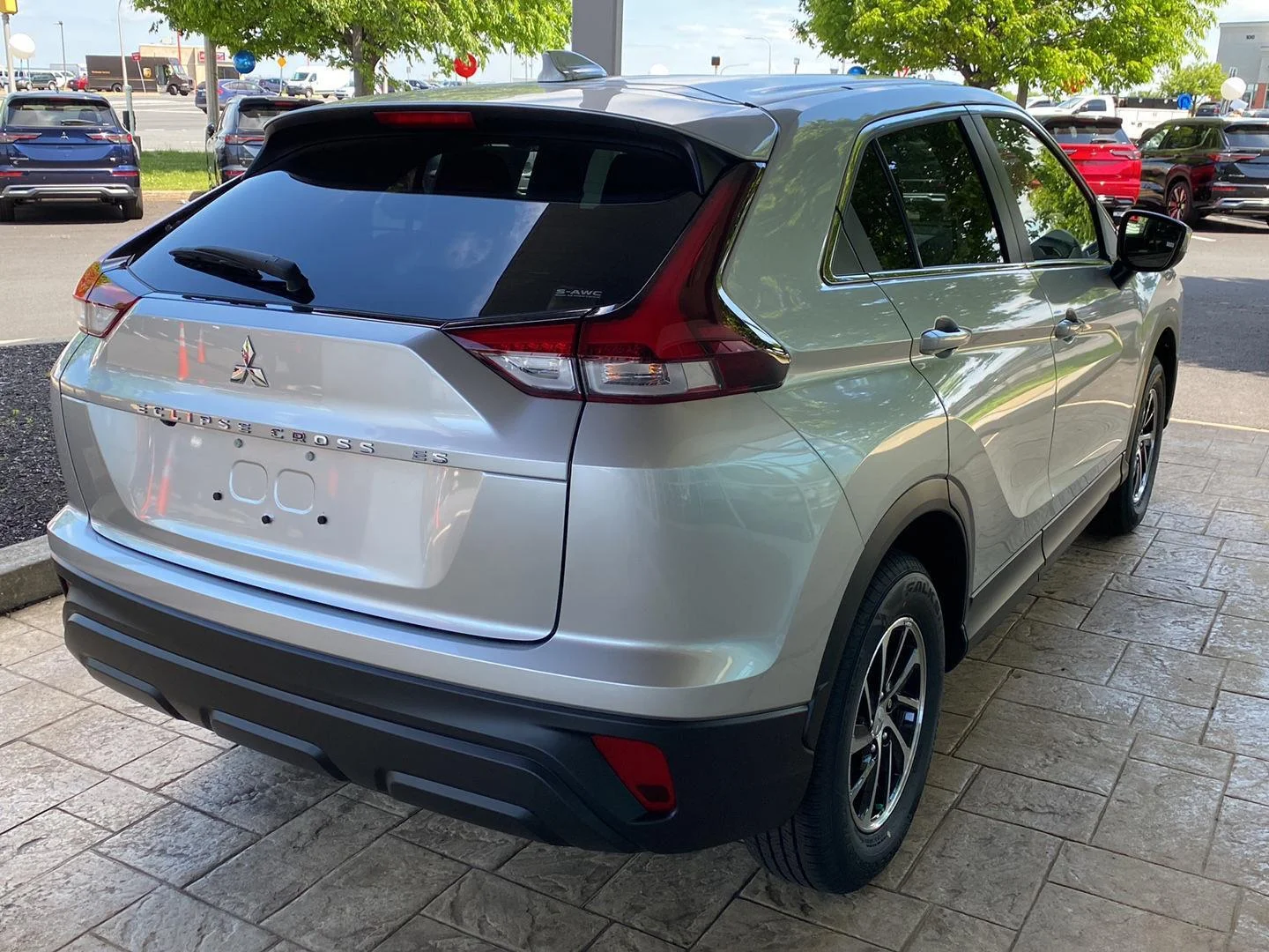 New 2026 Alloy Silver Metallic Mitsubishi ES image 7
