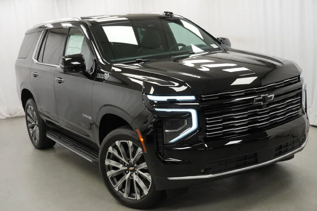 New 2026 Black Chevrolet High Country image 37