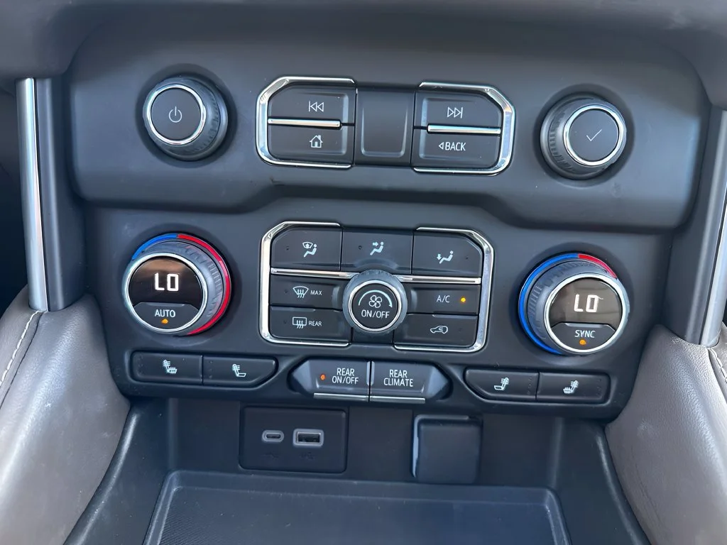 Used 2023 STERLING GRAY METALLIC Chevrolet Z71 image 24