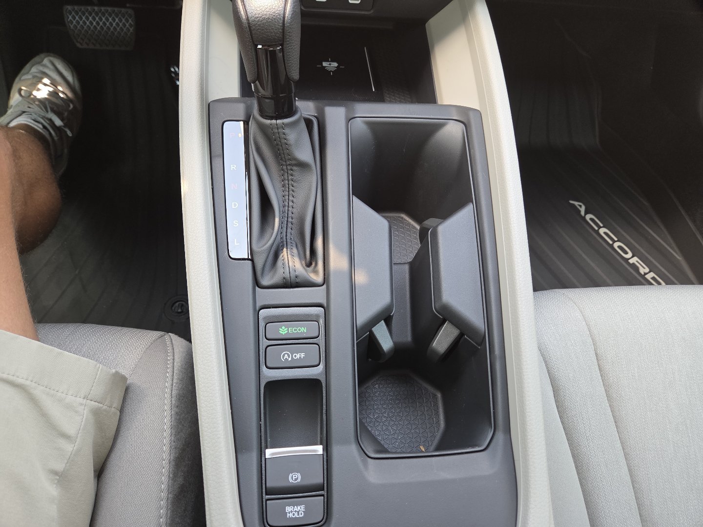 New 2026 Platinum White Pearl Honda SE image 32