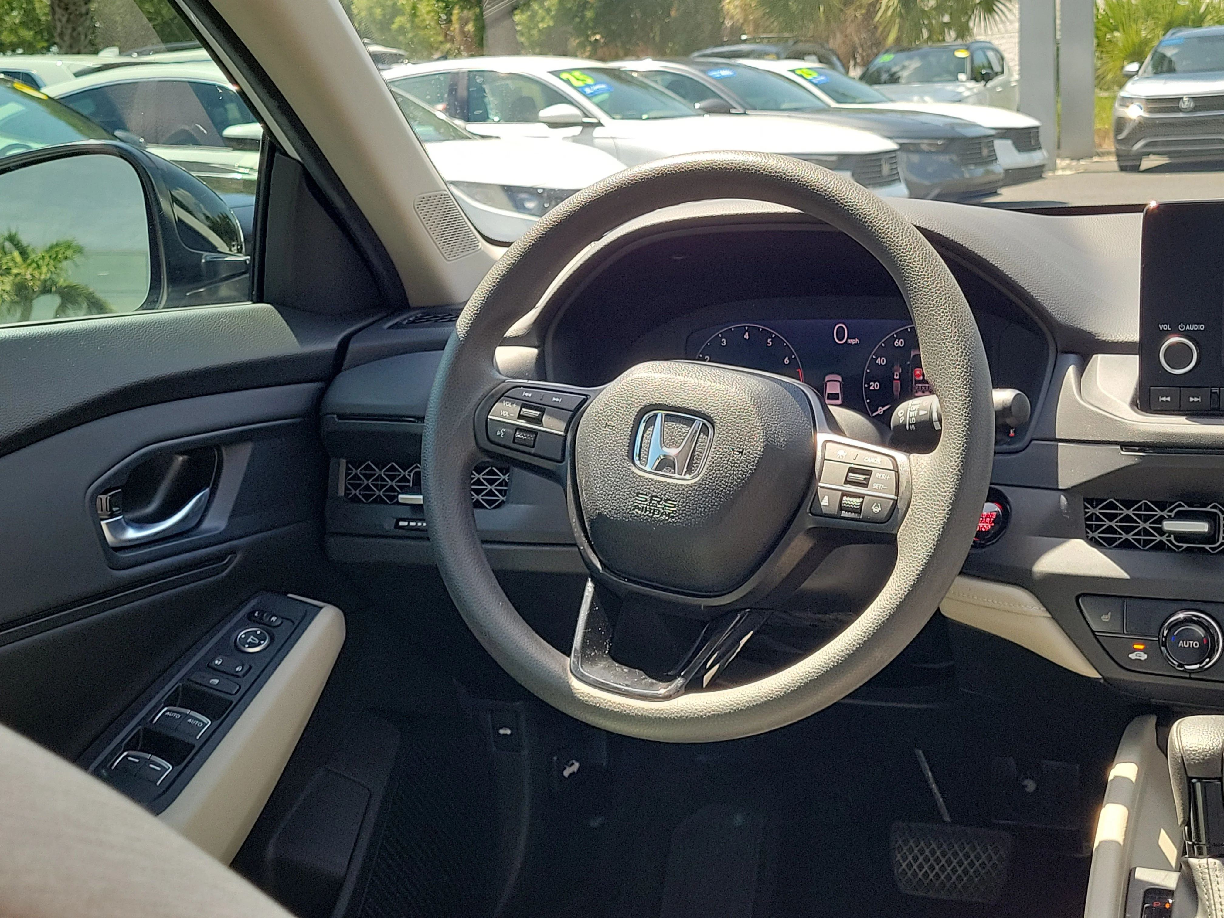 2025 Honda Accord SE - Photo 39