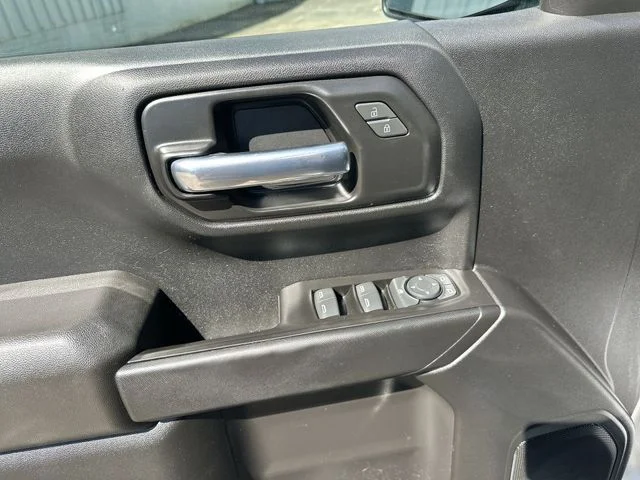 Used 2021 Silver Chevrolet Custom image 16