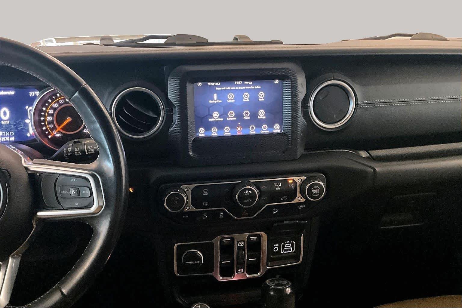 Used 2018 Bright White Clearcoat Jeep Sahara image 6