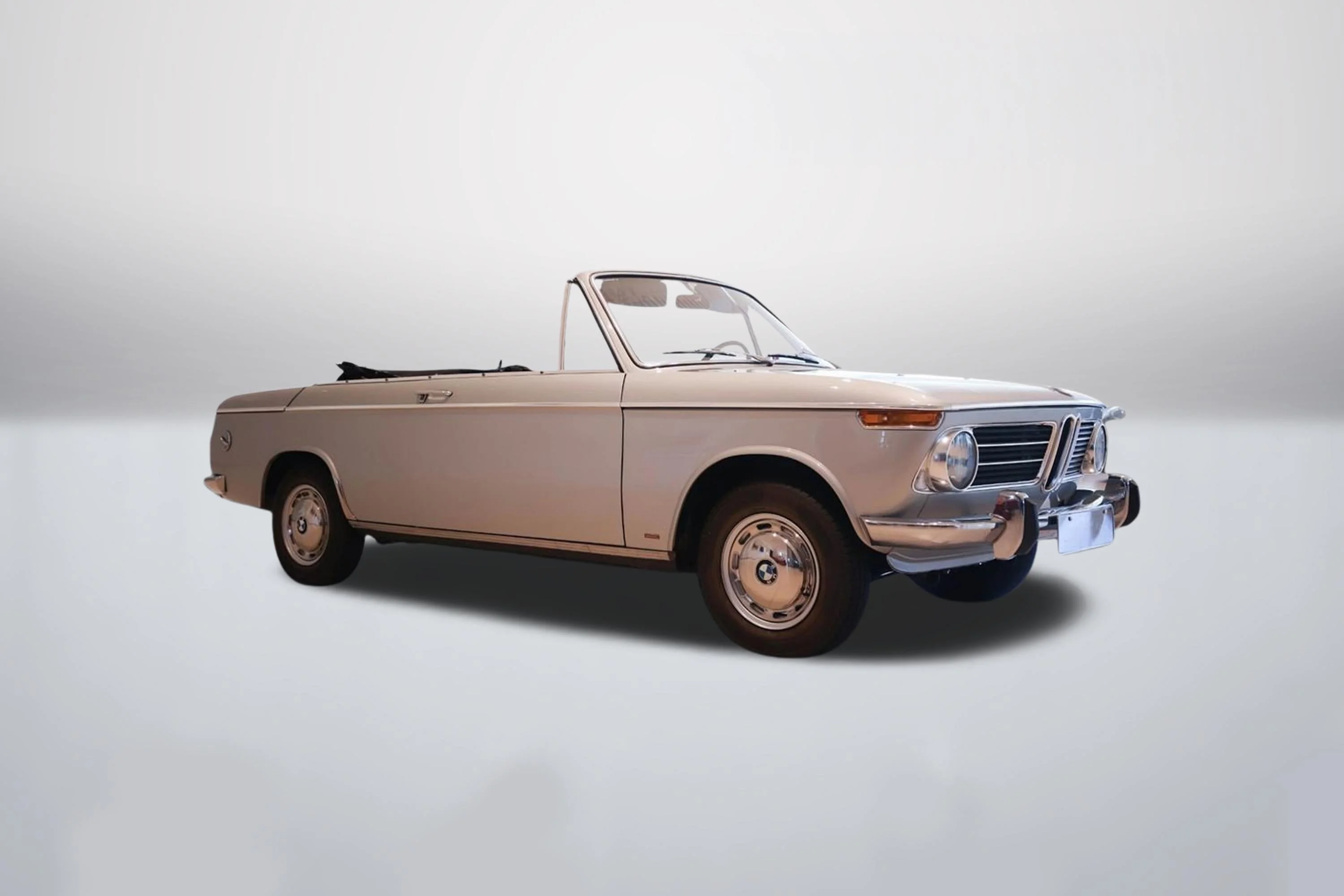 Used 1970 Silver BMW Cabriolet image 1