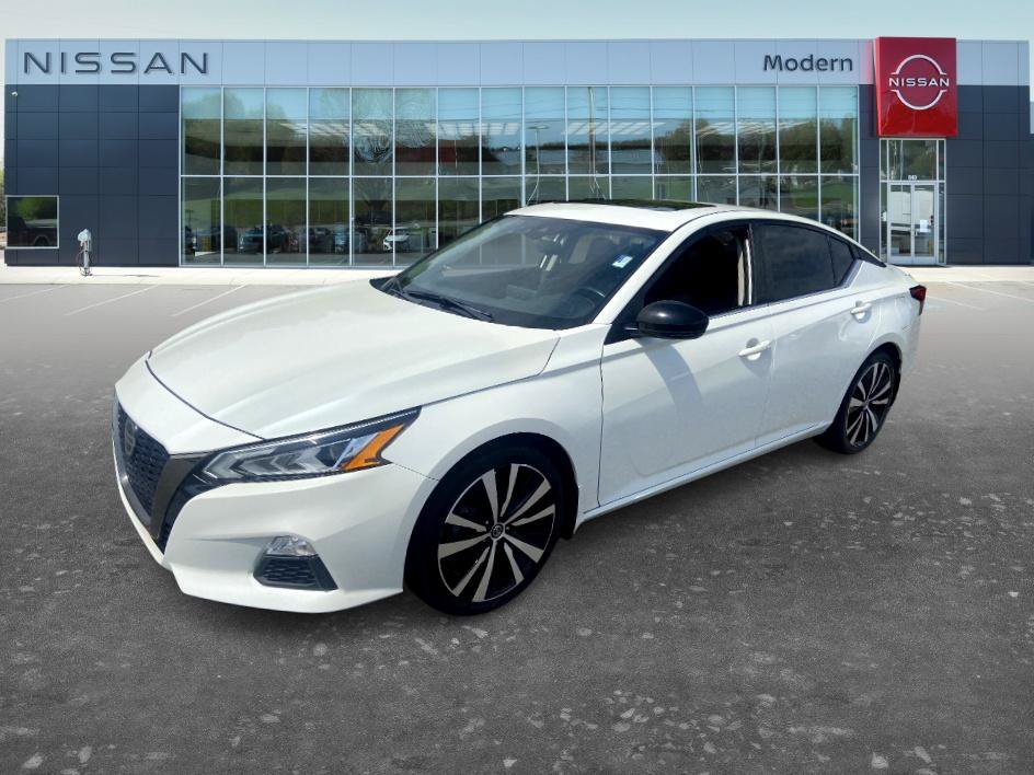 Used 2020 Pearl White Tricoat Nissan 2.5 SR image 1