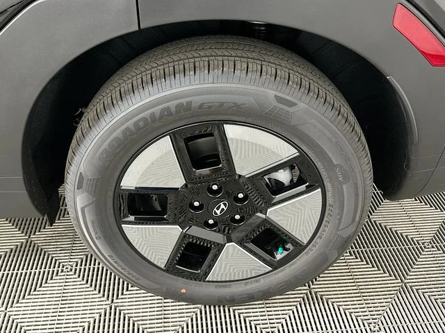 New 2026 Black Hyundai SEL image 20