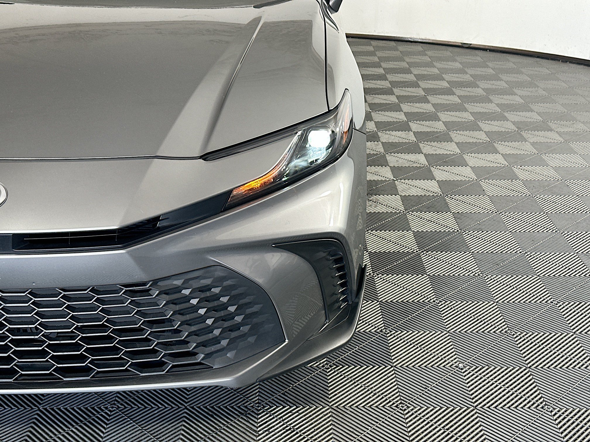 Certified Used 2025 Heavy Metal Toyota SE image 9