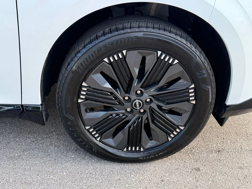 Certified Used 2025 White Nissan Platinum image 21