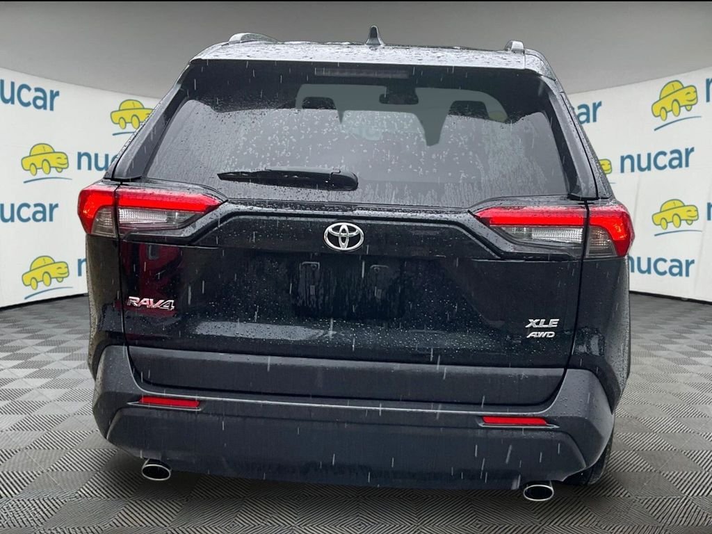 Used 2025 Black Toyota XLE image 3