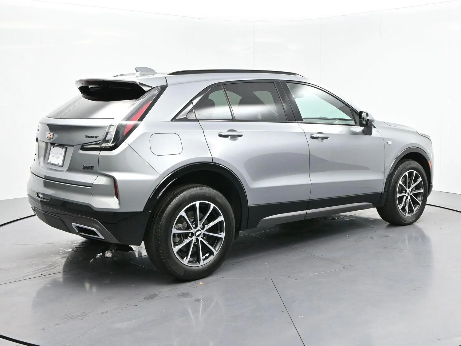 Used 2024 Argent Silver Metallic Cadillac Sport image 7