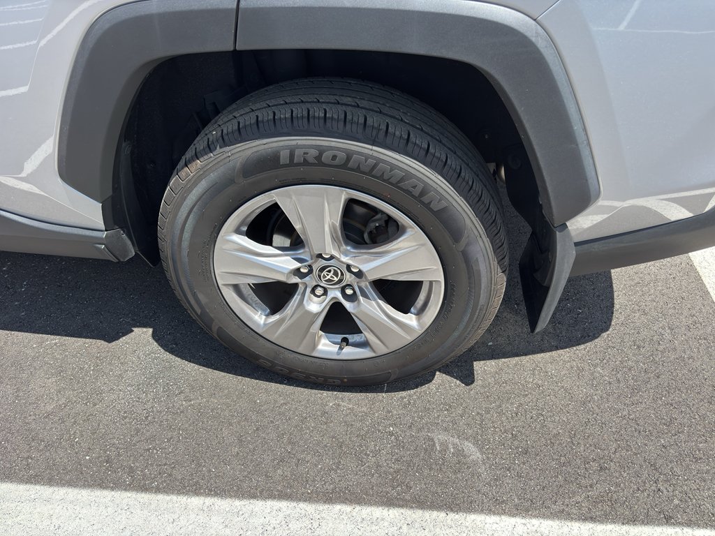 Used 2022 Silver Sky Metallic Toyota XLE image 5