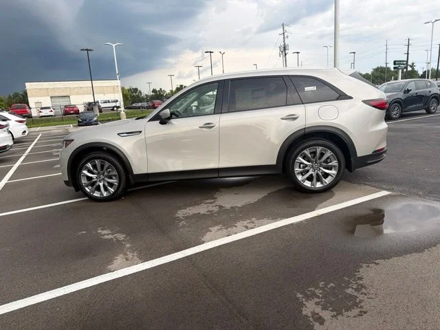 New 2026 Platinum Quartz Metallic Mazda 3.3 Turbo Preferred AWD image 17