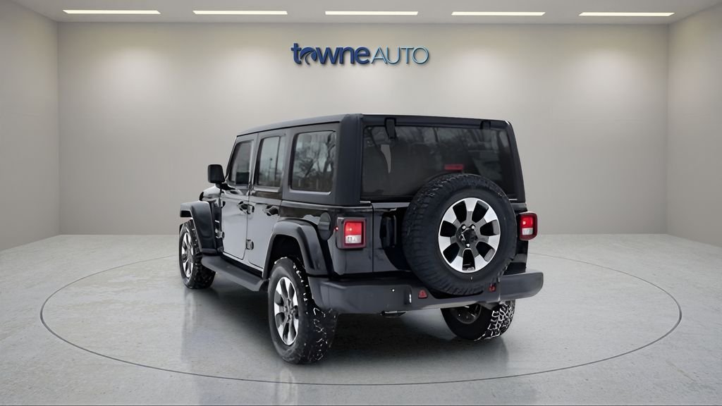 Used 2022 Black Jeep Unlimited Sahara image 3