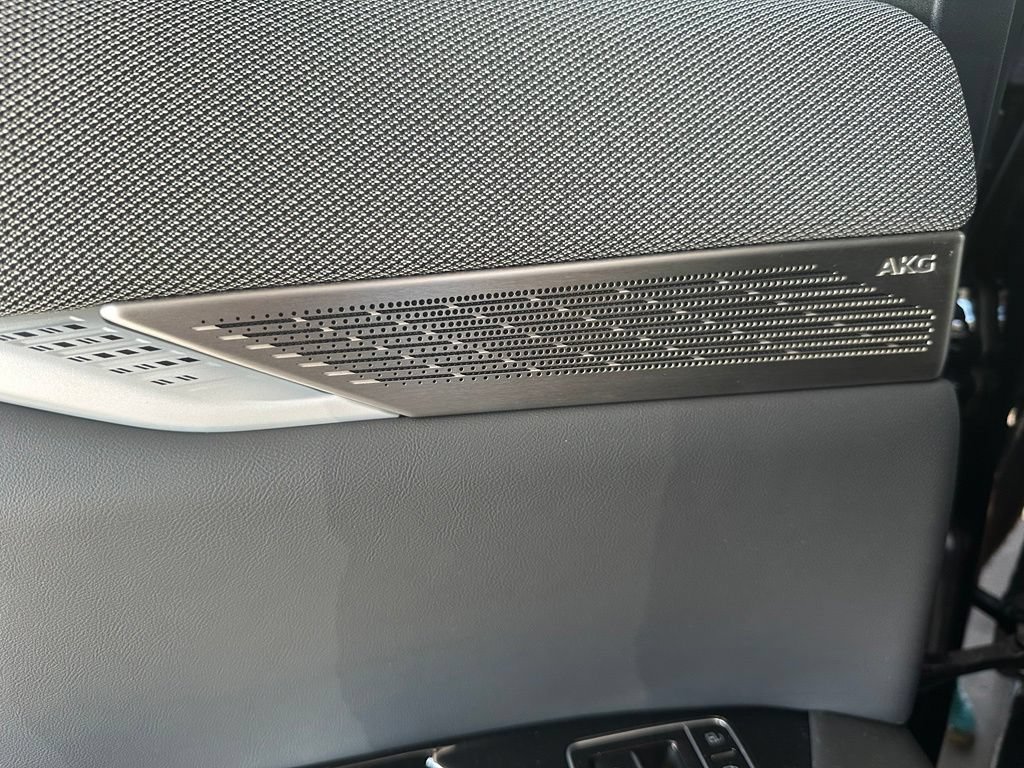 2026 Cadillac OPTIQ Luxury - Photo 25