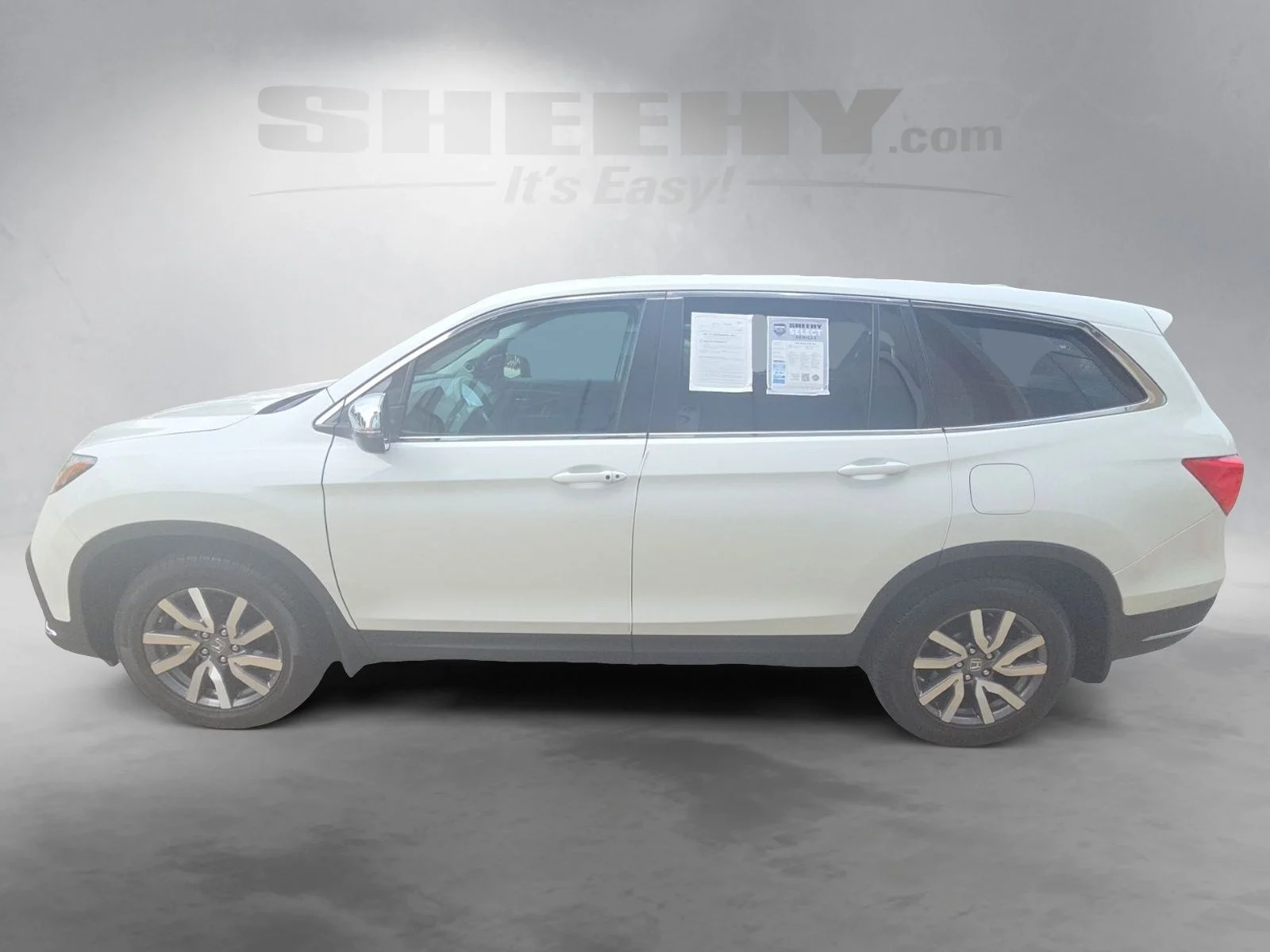Used 2021 Silver Honda EX-L image 16