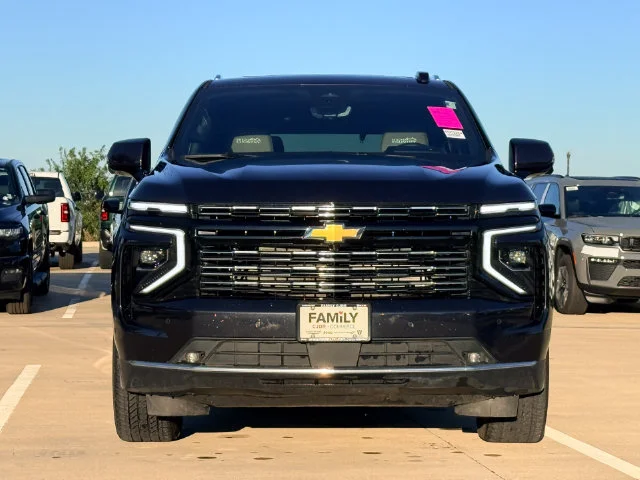Used 2025 Gray Chevrolet High Country image 9