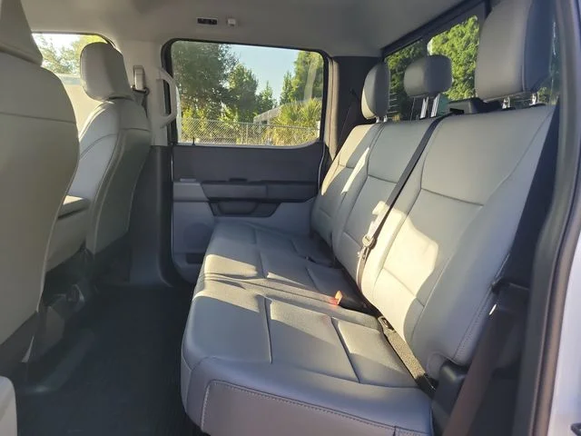 New 2026 Oxford White Ford XL image 15