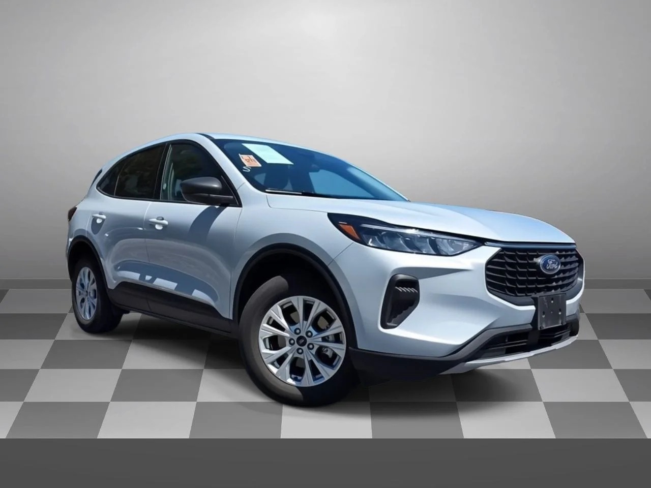 Used 2025 Space Silver Ford Active image 1