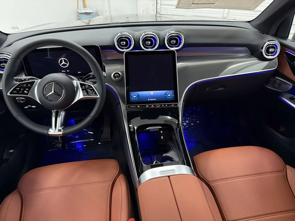 New 2027 Gray Mercedes-Benz GLC 300 image 24