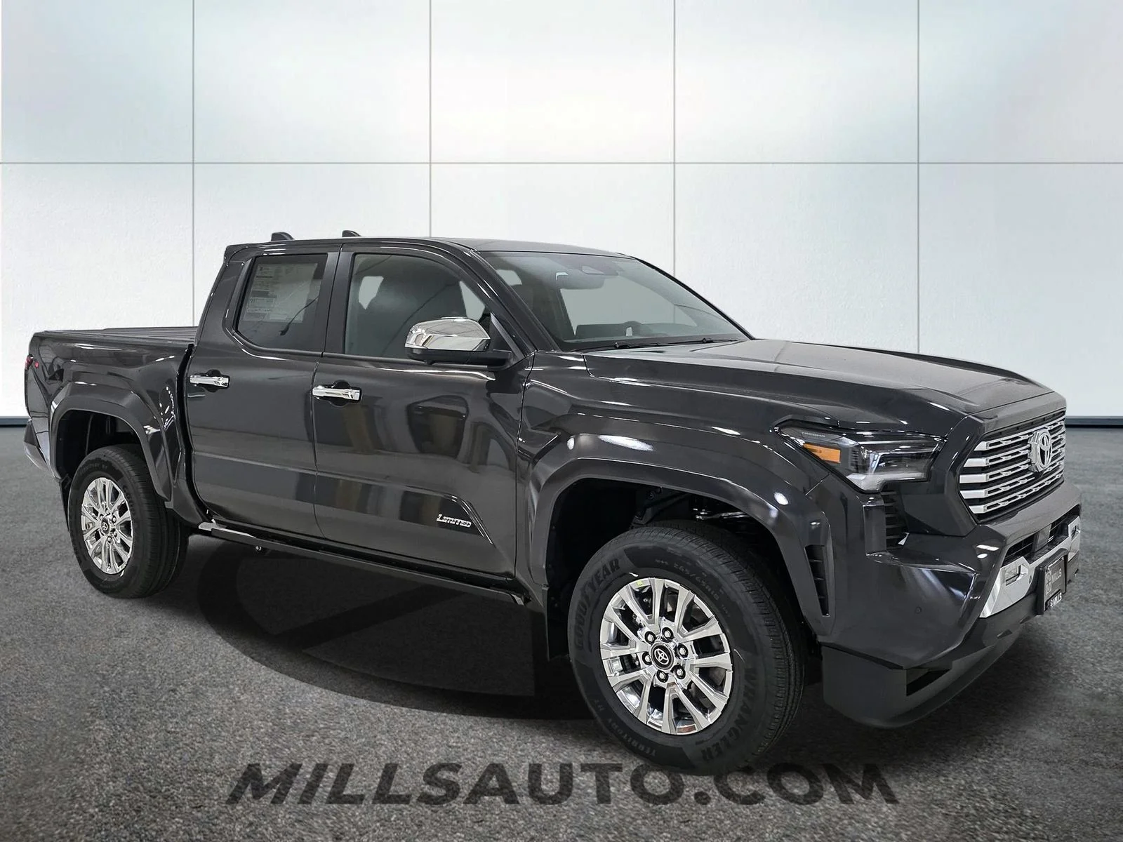 2026 Toyota Tacoma Limited - Photo 10