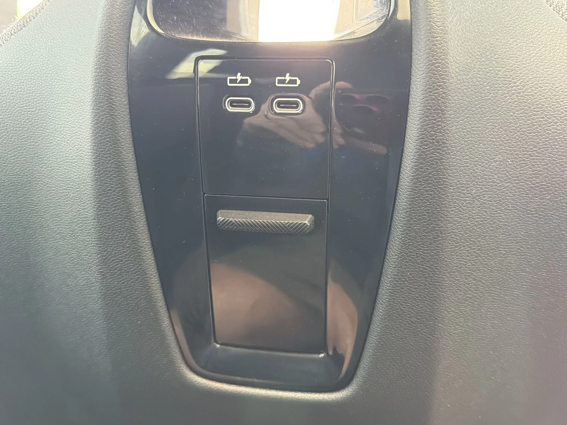 Certified Used 2023 Blue BMW xDrive50 image 20