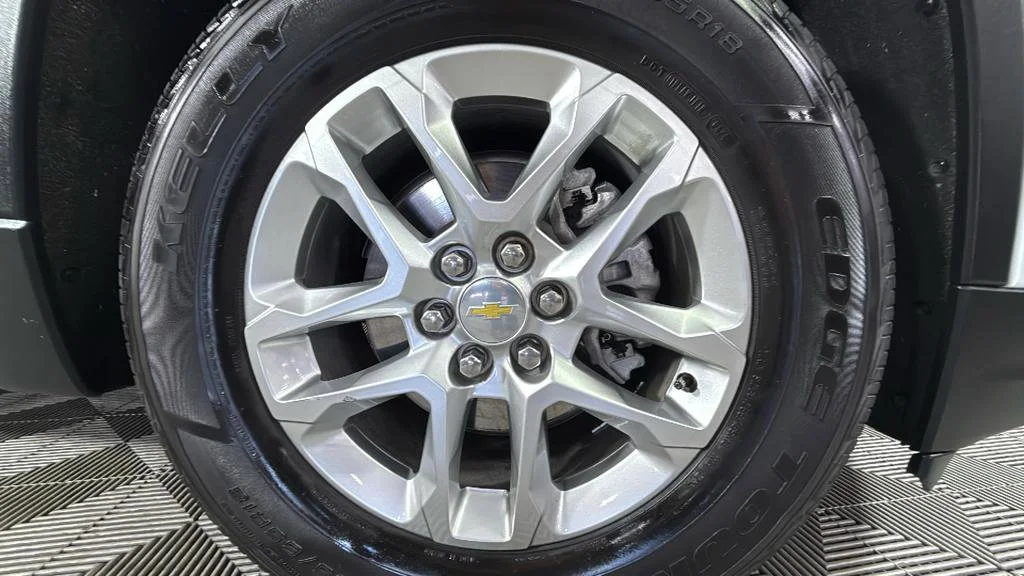 Used 2023 Summit White Chevrolet LS image 36