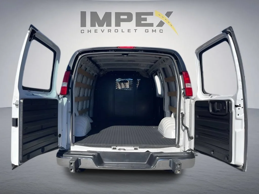 Used 2023 Summit White GMC Work Van image 9