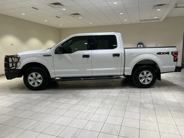 Used 2018 White Ford XLT image 2