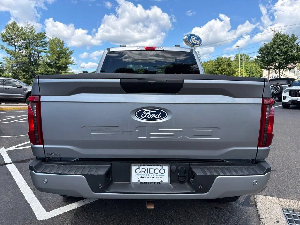 Used 2025 Iconic Silver Metallic Ford XLT image 4