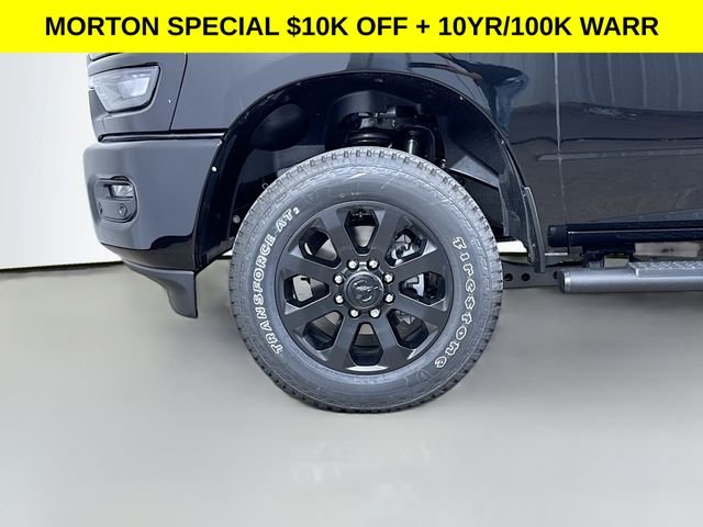 New 2026 Diamond Black Crystal Pearl-Coat Exterior Paint Ram Tradesman image 28