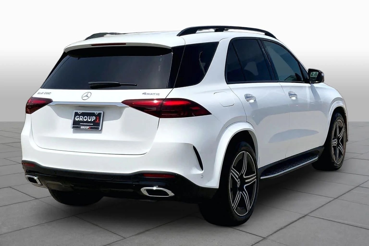 Used 2024 Polar White Mercedes-Benz GLE 350 image 12