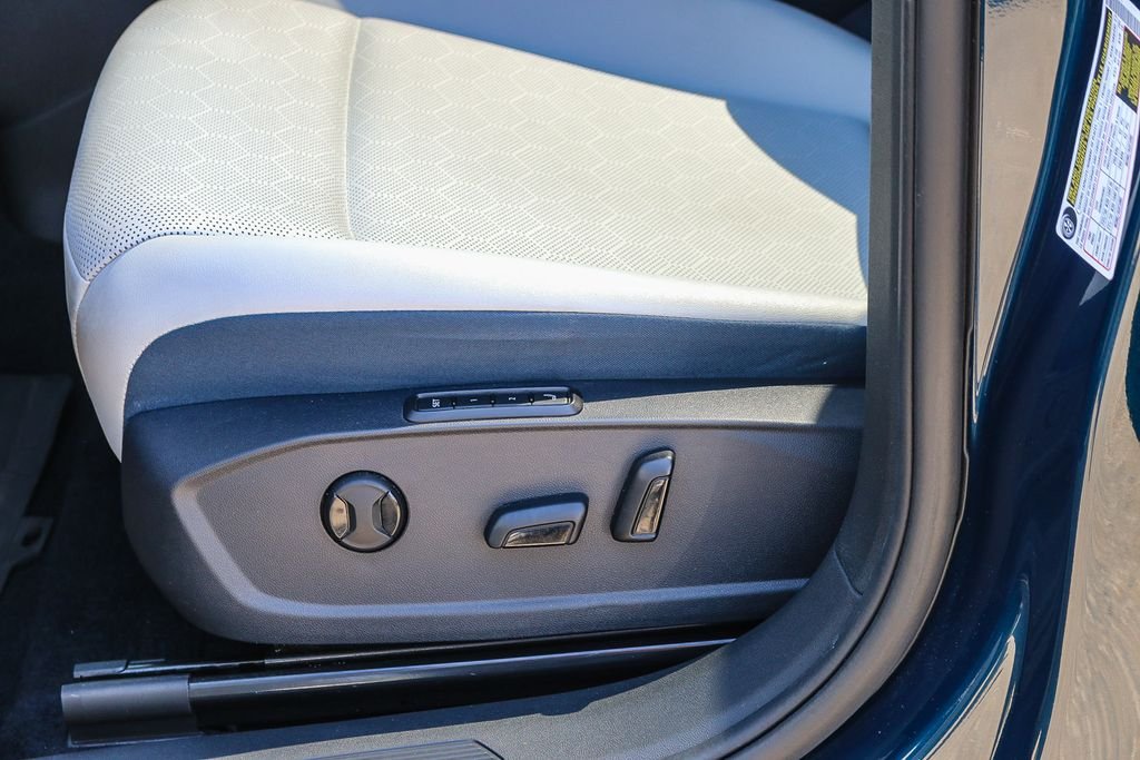 2023 Volkswagen ID.4 S - Photo 23