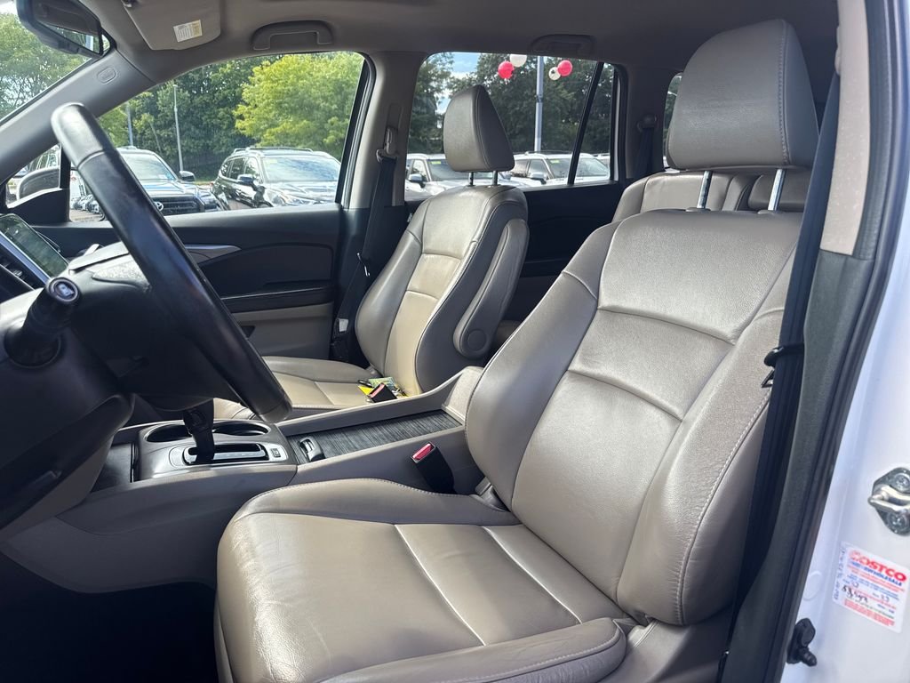 Used 2017  Honda EX-L image 16