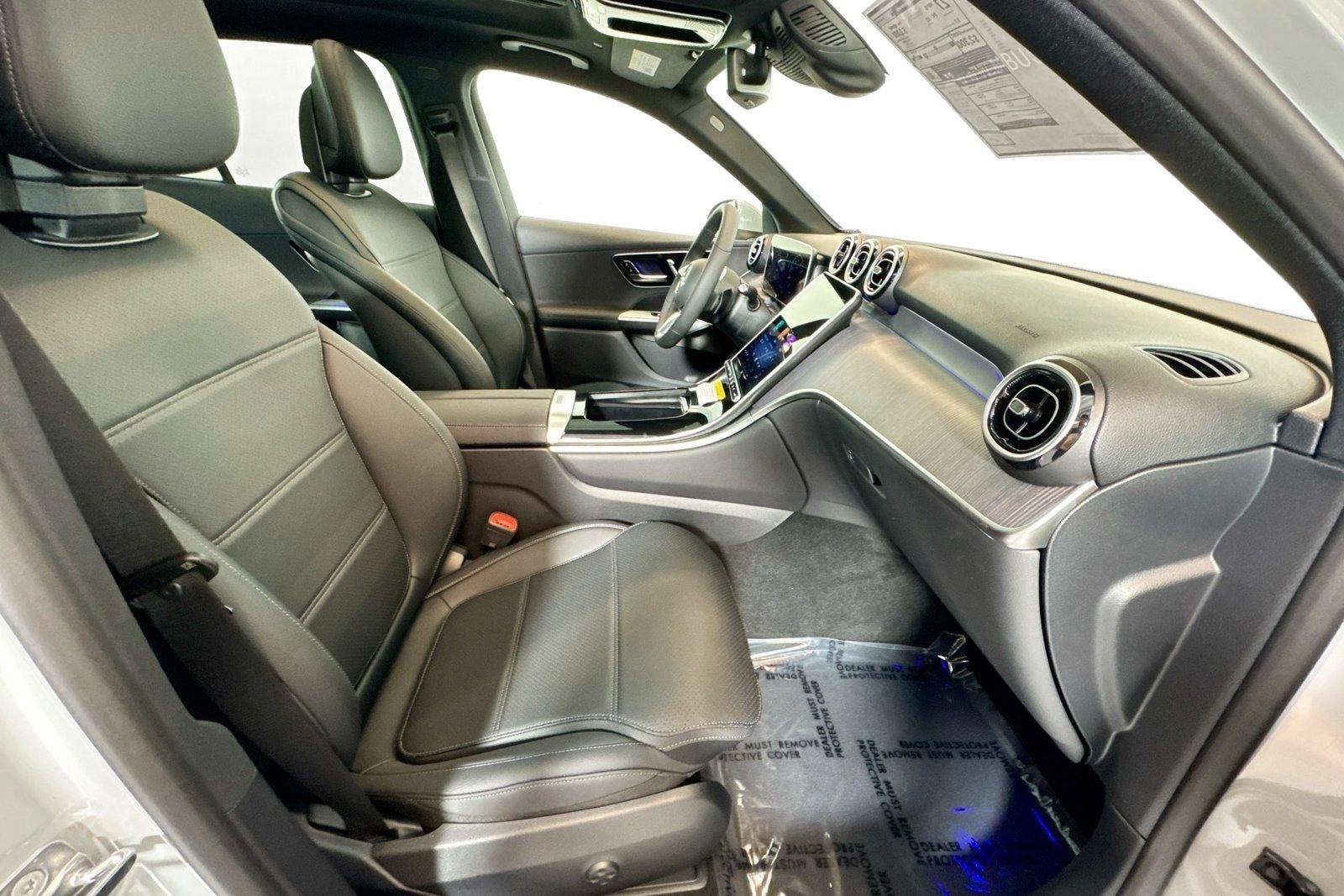 New 2026 Manufaktur Alpine Grey Mercedes-Benz GLC 300 image 26