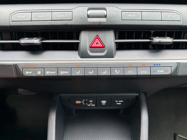 New 2026 Snow White Pearl Kia LXS image 14