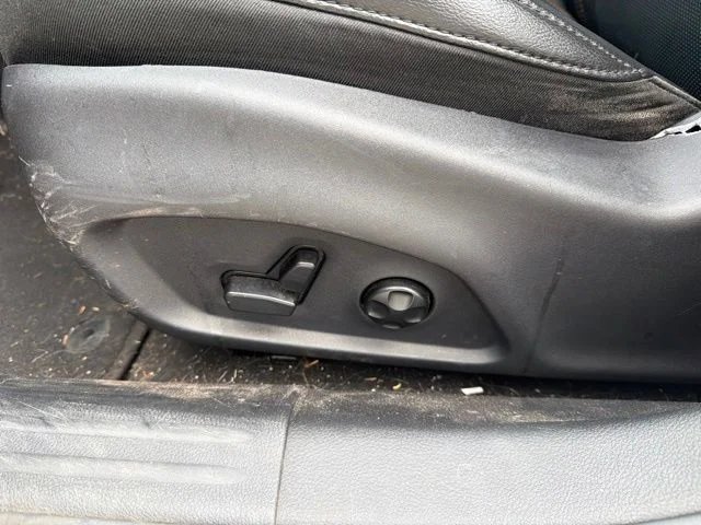 Used 2018 Green Jeep Limited image 11